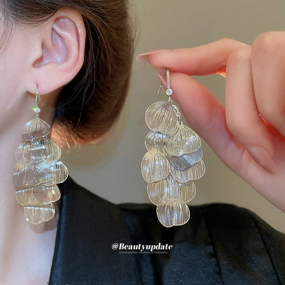 Earwish - Hollow Floral Fringe Earrings - Delicate &amp; Shiny