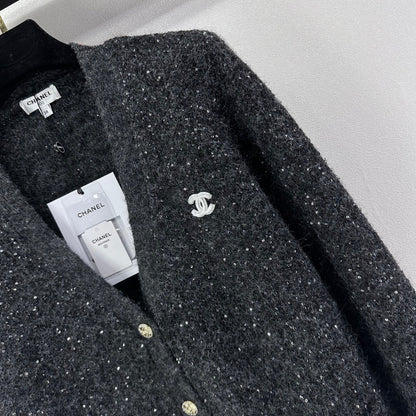 CC V-Neck Grey Cardigan Grey Knit 346012