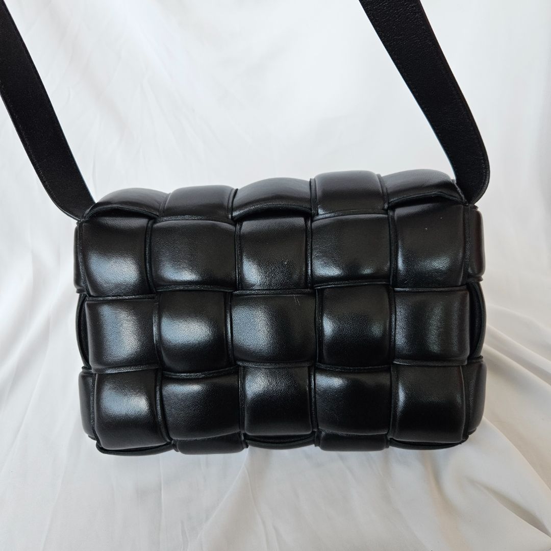 Bottega Veneta Cassette medium padded intrecciato leather shoulder bag