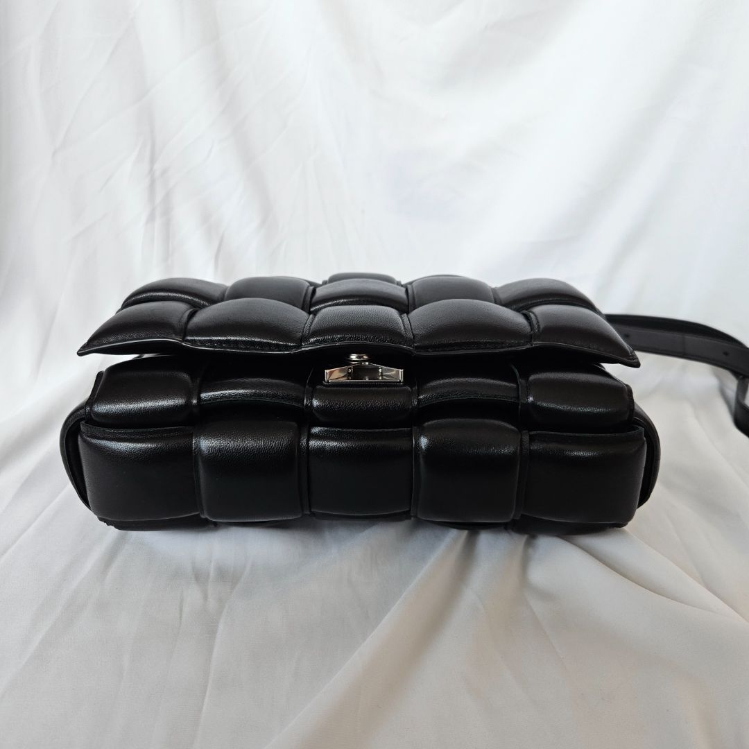 Bottega Veneta Cassette medium padded intrecciato leather shoulder bag