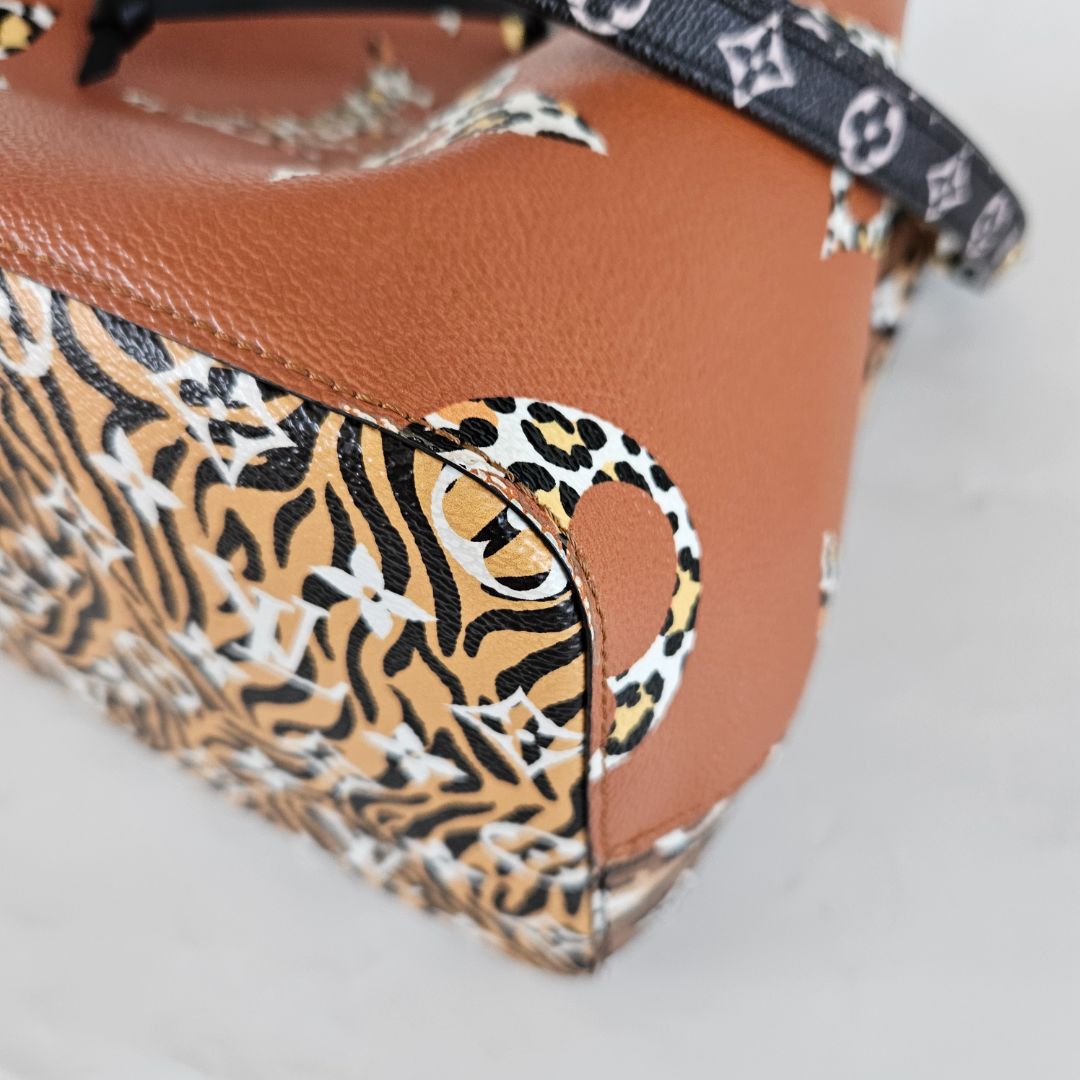 Louis Vuitton Louis Vuitton Giant Monogram Jungle Neoneo