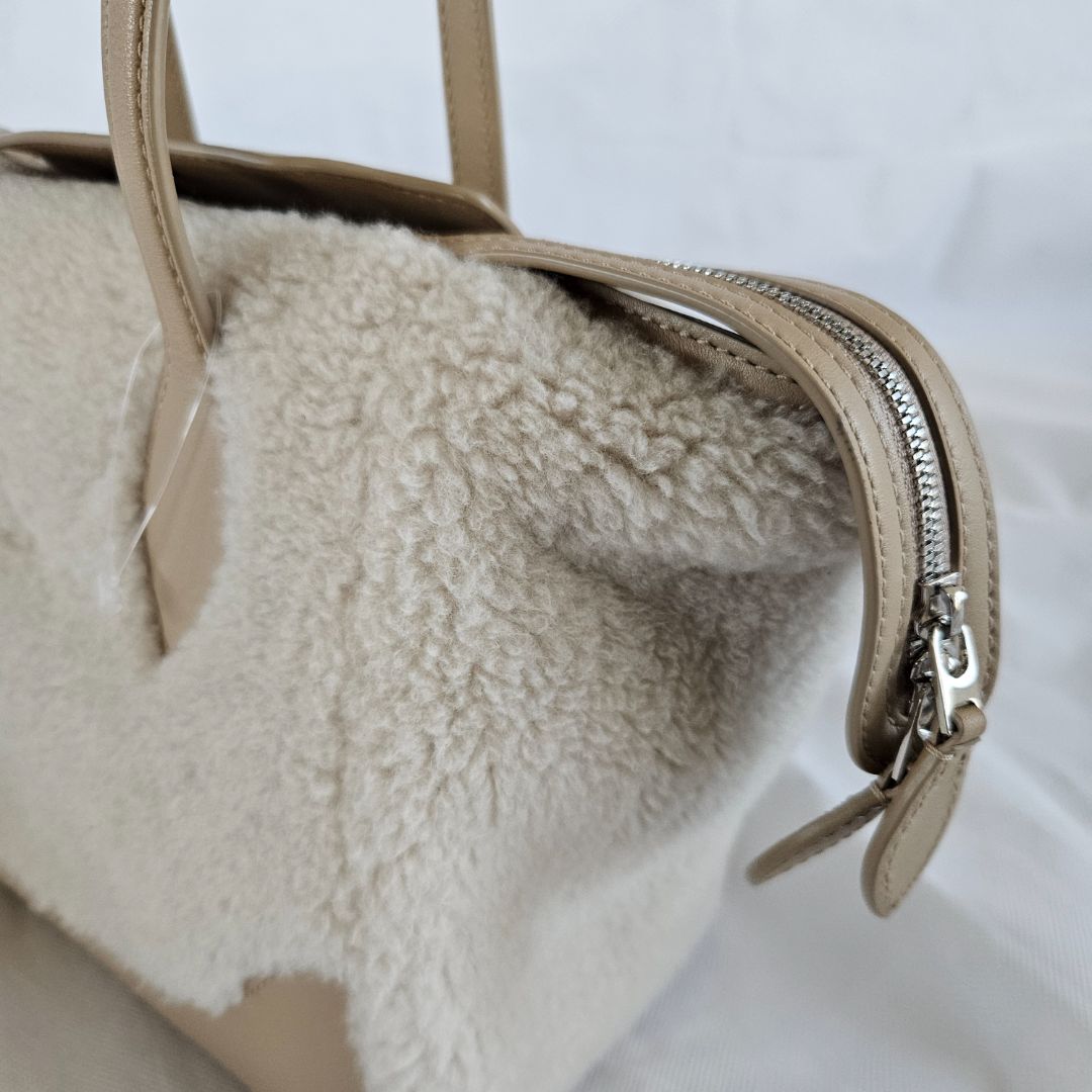 Loro Piana Happy Day Micro Leather And Cashmere And Silk-blend Fleece Tote