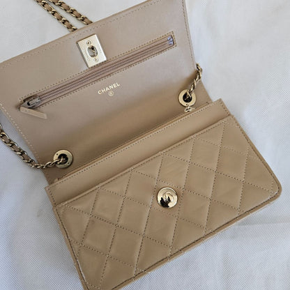 Chanel Nude Lambskin Trendy CC Wallet On Chain