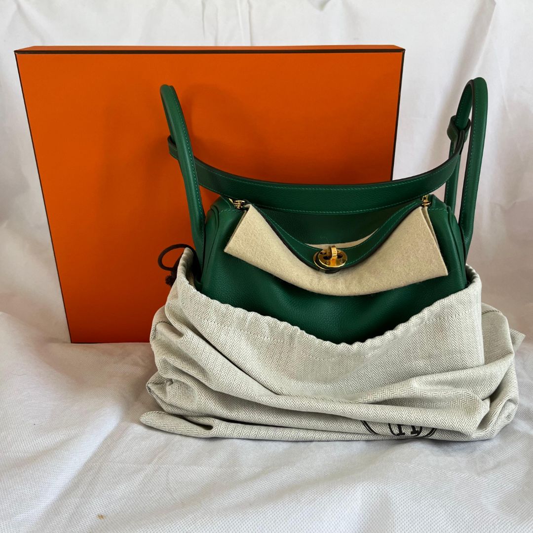 Hermès 26 Lindy Verty Moyen Shoulder Bag
