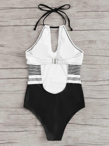 Bikini In Women Swimsuit With Conjoined Stripes