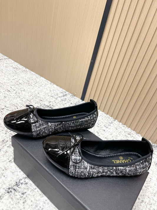 Chanel 26SS Ballet Flats Shoes Black in Lambskin with Fabric 591397