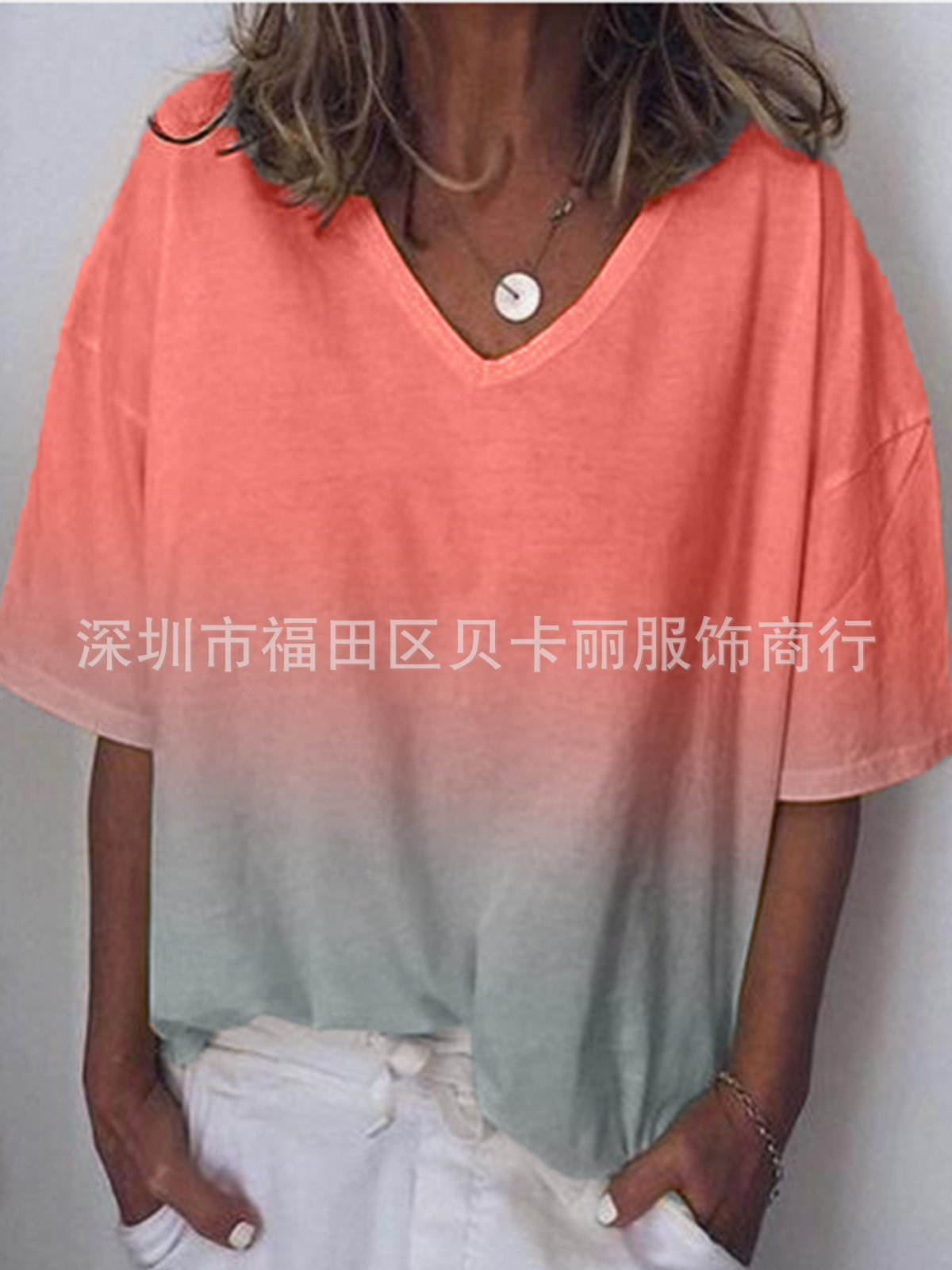 The Gradient-Colored Short-Sleeved T-Shirt Ladies'