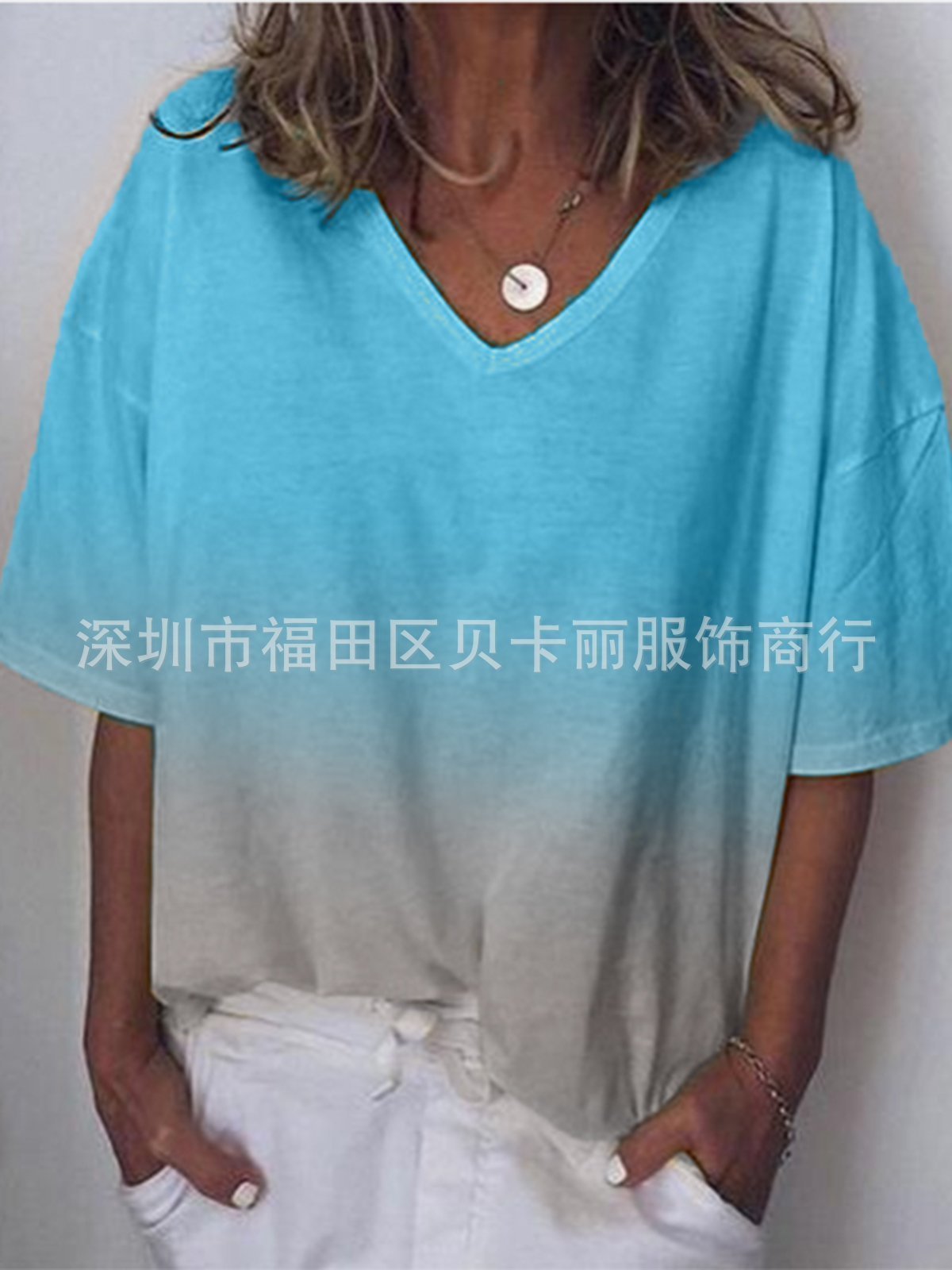 The Gradient-Colored Short-Sleeved T-Shirt Ladies'