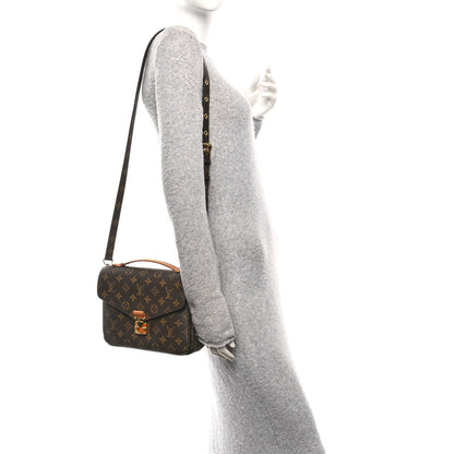 Monogram Pochette Metis