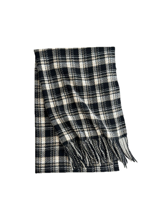 Scarvii - Thick Plaid Scarf Featuring Tassel