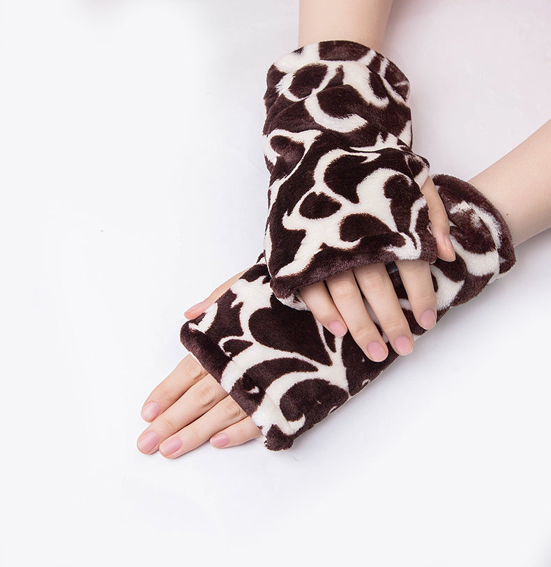 Trendy Warm Leopard Print Plush Fingerless Gloves