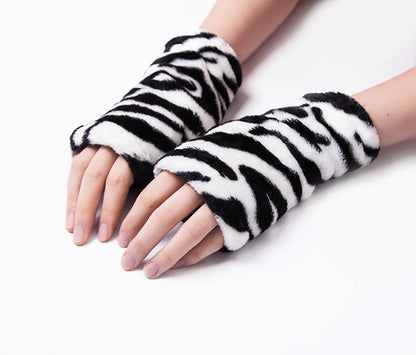 Trendy Warm Leopard Print Plush Fingerless Gloves