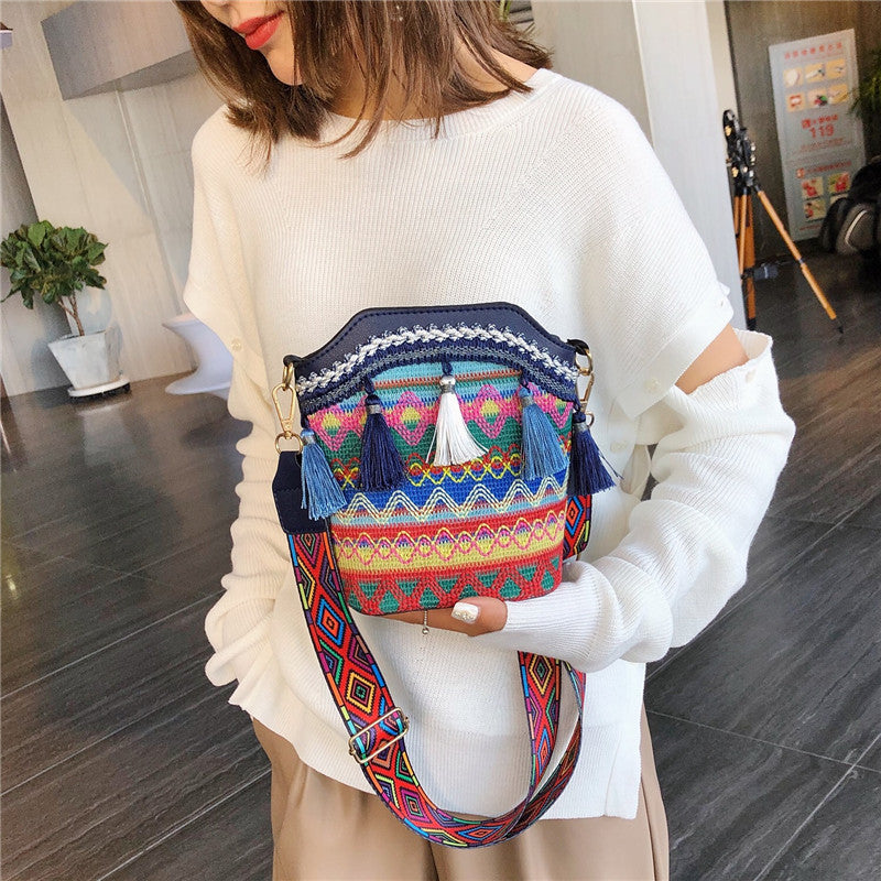 Trendy Woven Bucket Bag for Women with Fringe