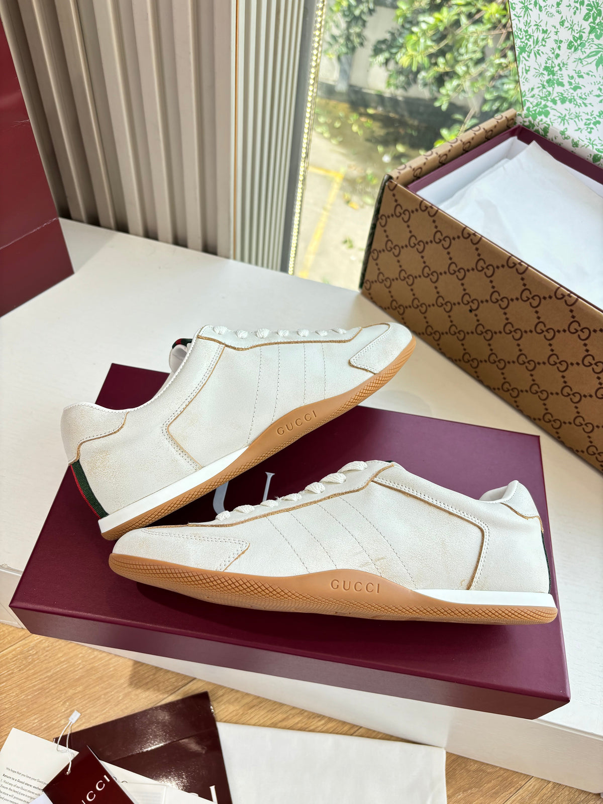 Gucci Shift Damen sneaker Varianten Schwarzes Off-White Leather 506839