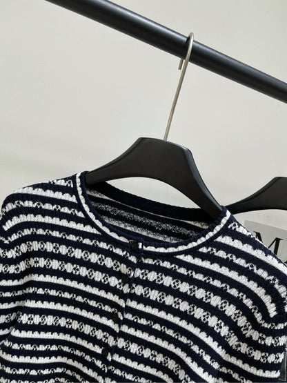 LV Four-Leaf Clover Short Cardigan Black and White Stripes Wool 285507