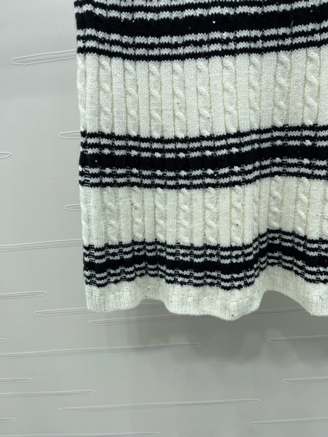 CC 25 Striped Knit Skirt White Wool