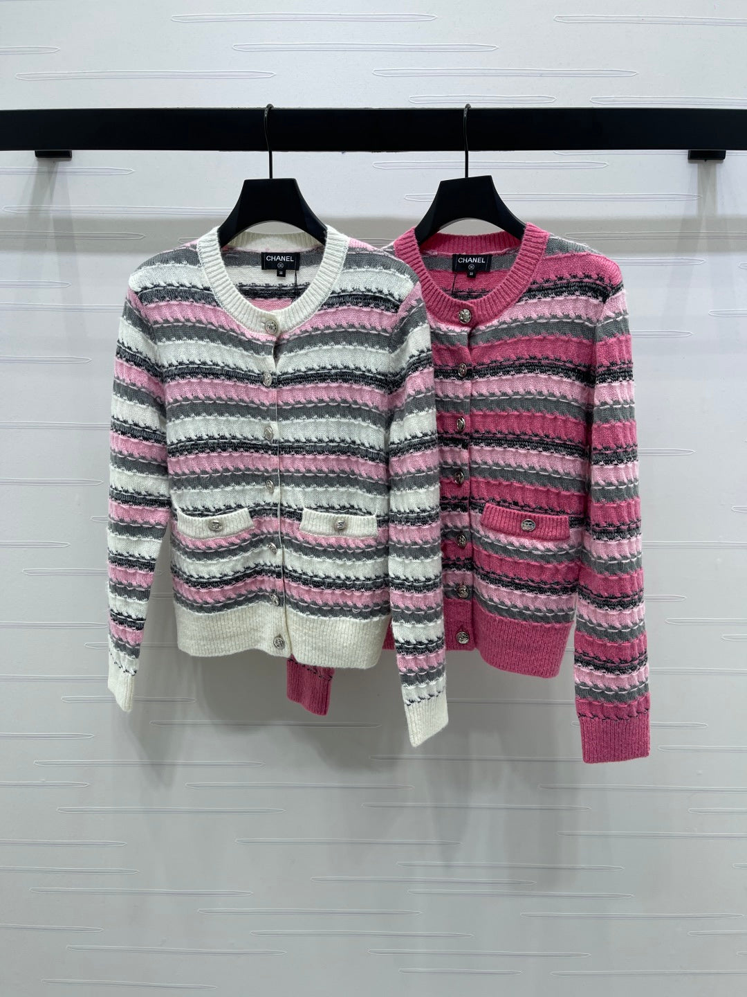 CC 25 Striped Knitted Long-Sleeved Pocket Cardigan White Tencel