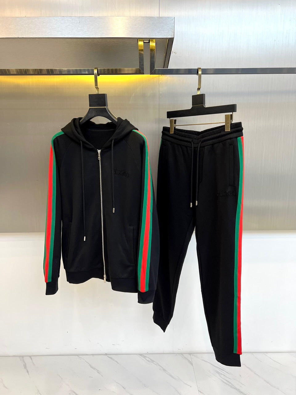 Gucci 25 Hooded Zip-up Jacket and Cuffed Trousers Suit 104020
