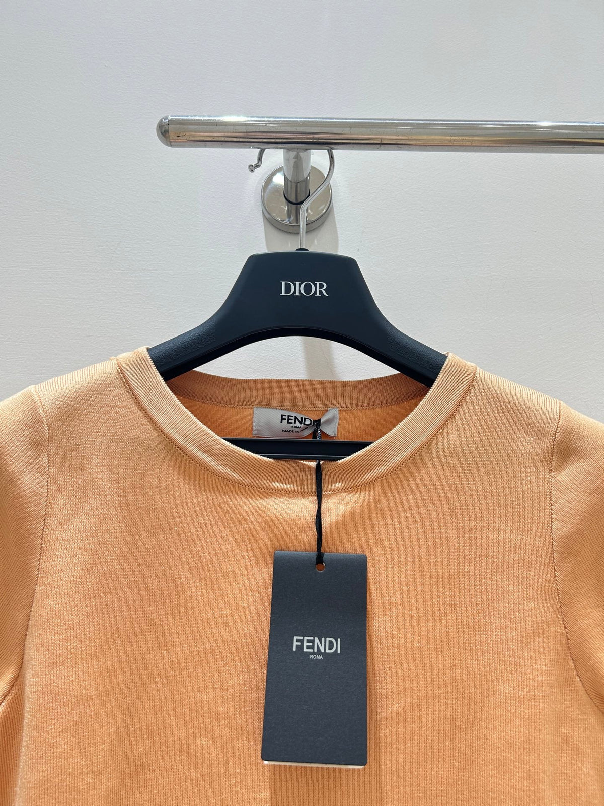 Fendi 25 Round Neck Knit Short-Sleeved Shirt Brown Tencel