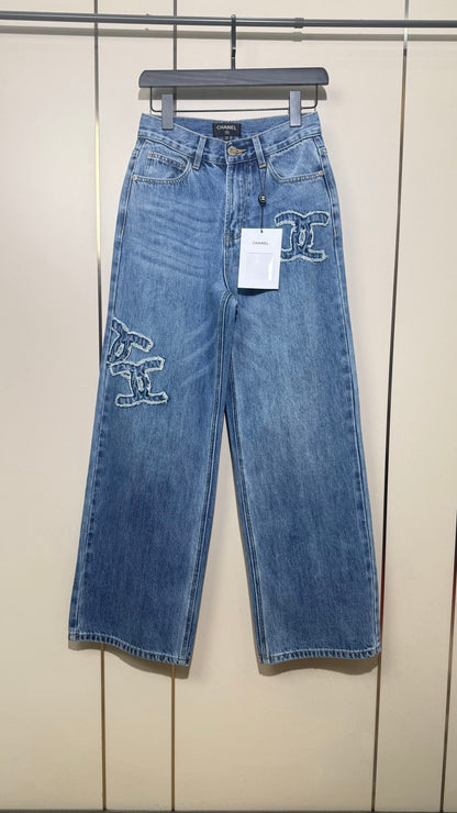 CC 25 Cross-stitched double C high-waisted straight-leg jeans
