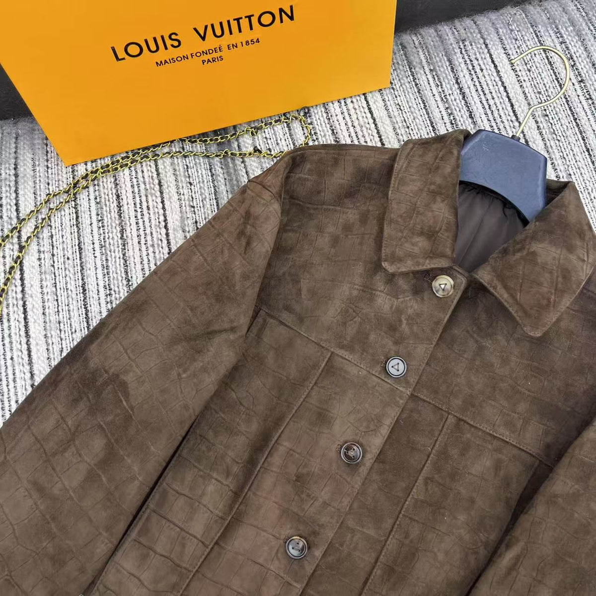 LV 25FW Crocodile Pattern Suede Lapel Jacket Dark Brown 302353