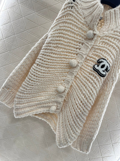 CC 25 Double C Hollow Letter Knit Cream Cardigan