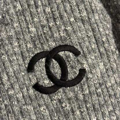 CC Single-breasted V-neck Long-sleeved Knitted Cardigan