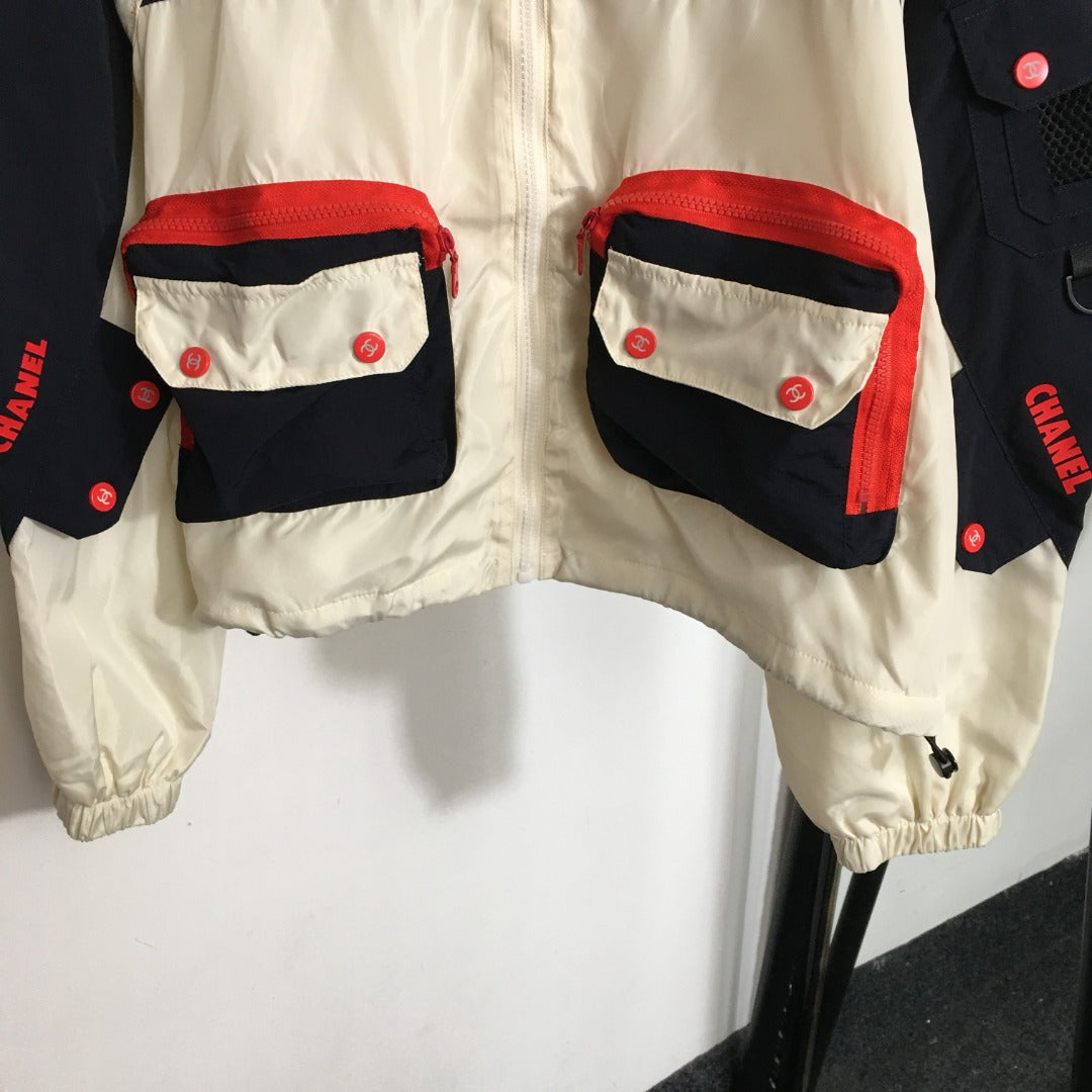 CC Logo Letter Offset Color Multi-pocket Long-sleeved Windbreaker Jacket
