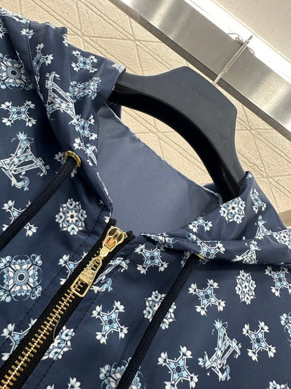 LV 26 Hooded Drawstring Windbreaker Jacket
