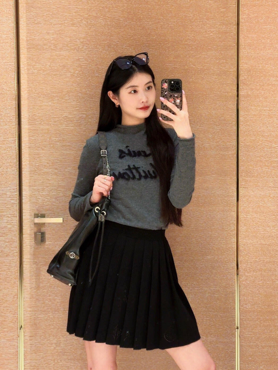 LV 25 Color-blocked Letter Embroidered Mock Neck Sweater