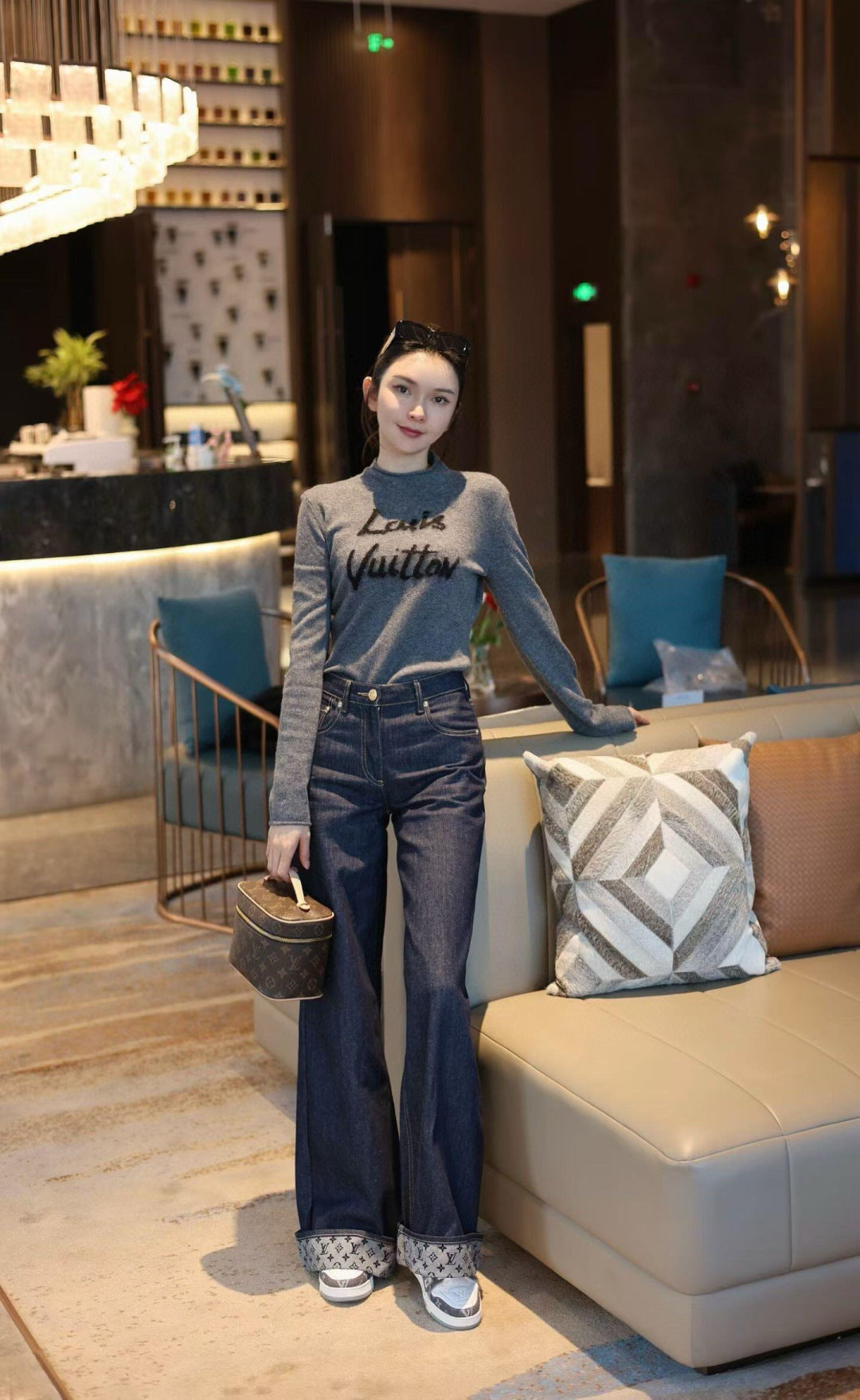LV 25 Color-blocked Letter Embroidered Mock Neck Sweater