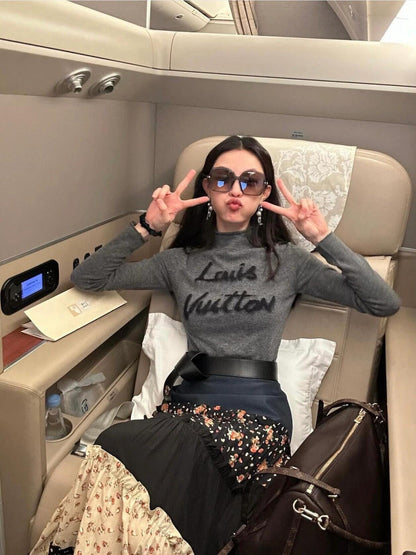 LV 25 Color-blocked Letter Embroidered Mock Neck Sweater