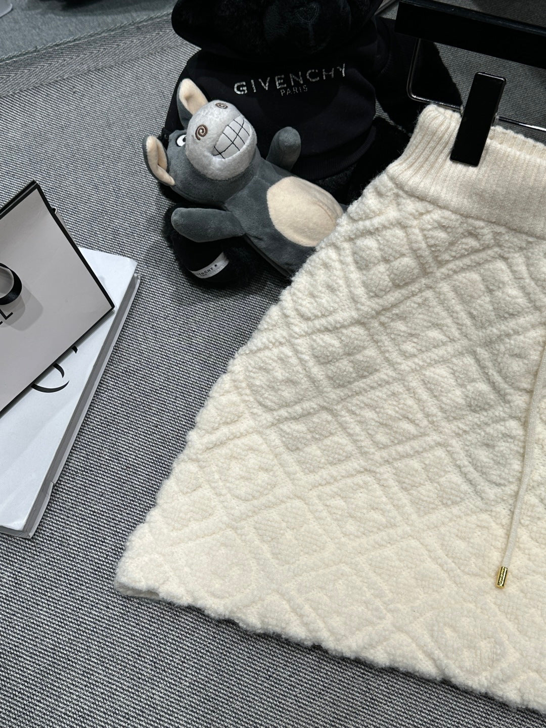 LV 26 Wool Knit Midi Skirt