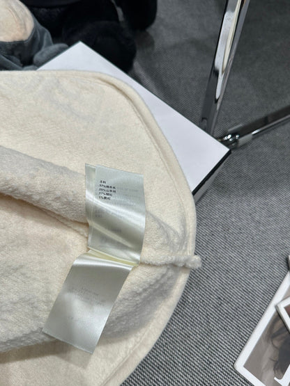 LV 26 Wool Knit Cardigan 800130