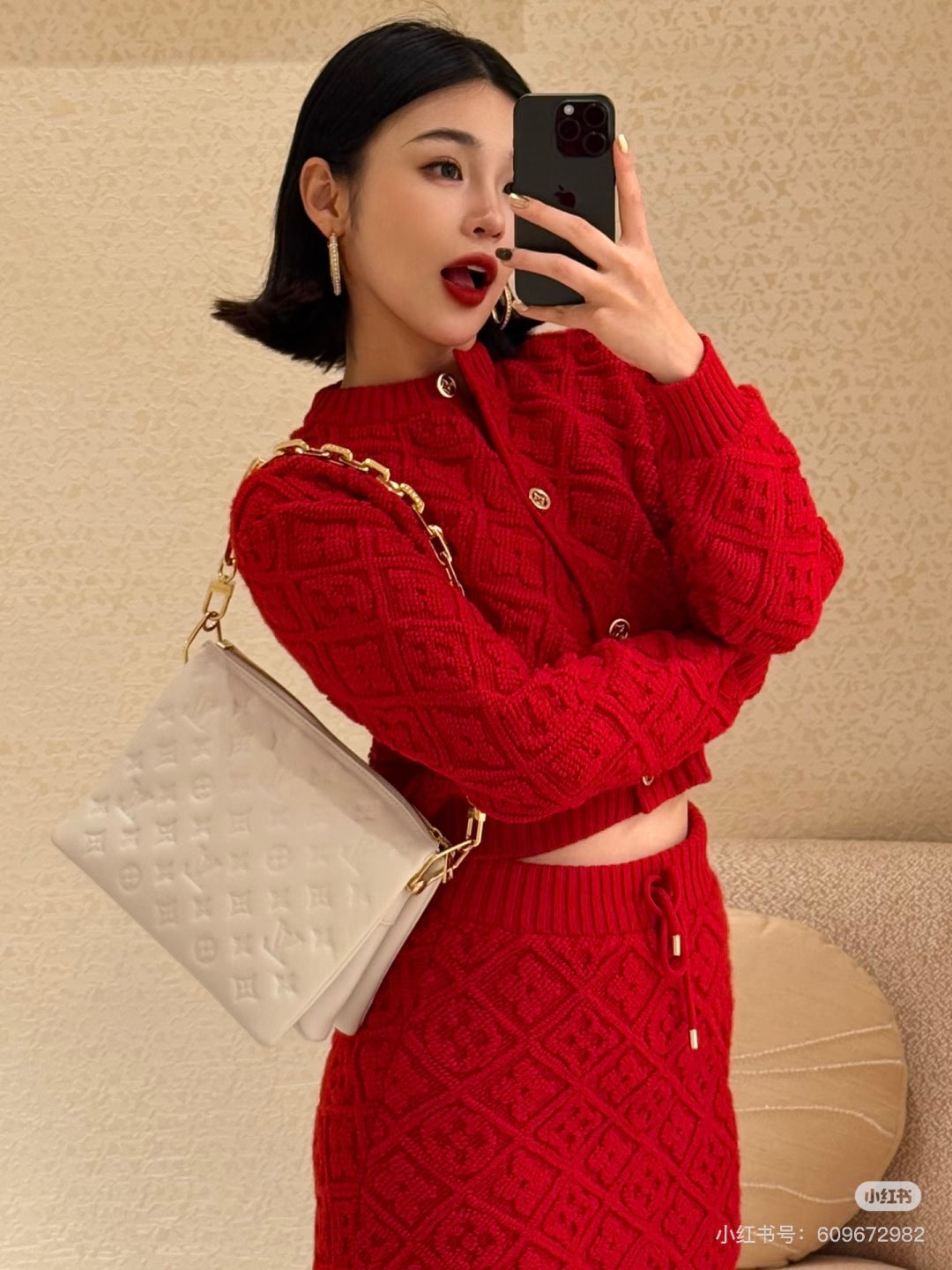 LV 26 Logo Pattern Gold Buckle Coat 799243