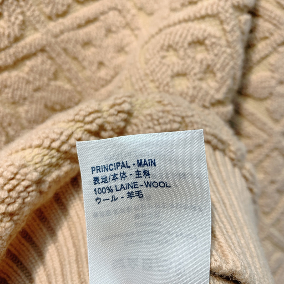 LV 25 Knitted V-neck Casual Cardigan