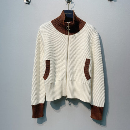 LV 25 New Knitted Stand Collar Patchwork Zipper Top