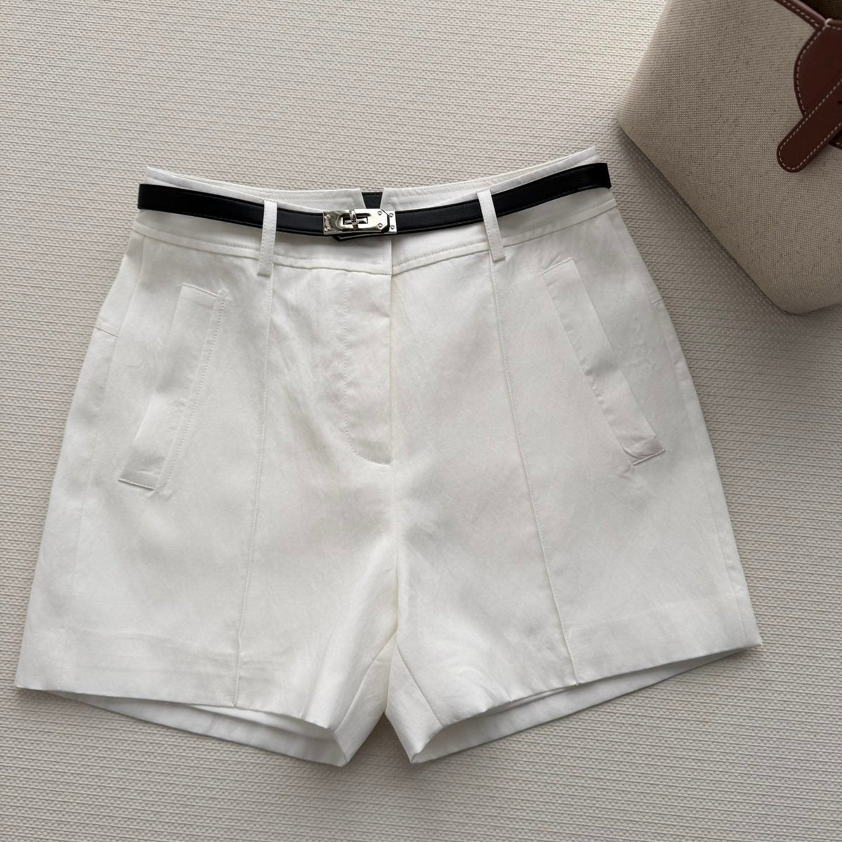 Hermes 26SS Shorts White in Cotton 943346