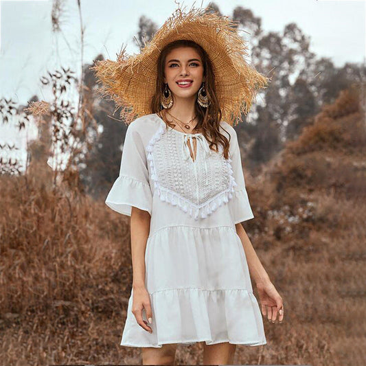 Spring And Summer Solid Color Stitching Flounce Fringed Neckline Lace Trumpet Sleeve Dress