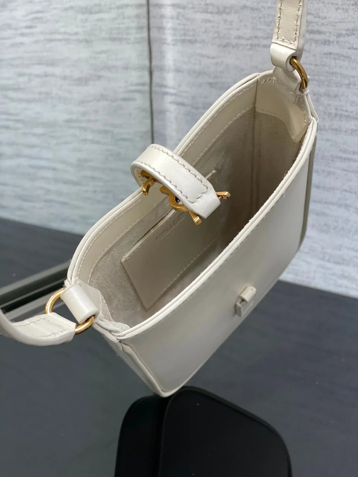YSL Le 5 A 7 Mini White Bag - 13x20x4cm