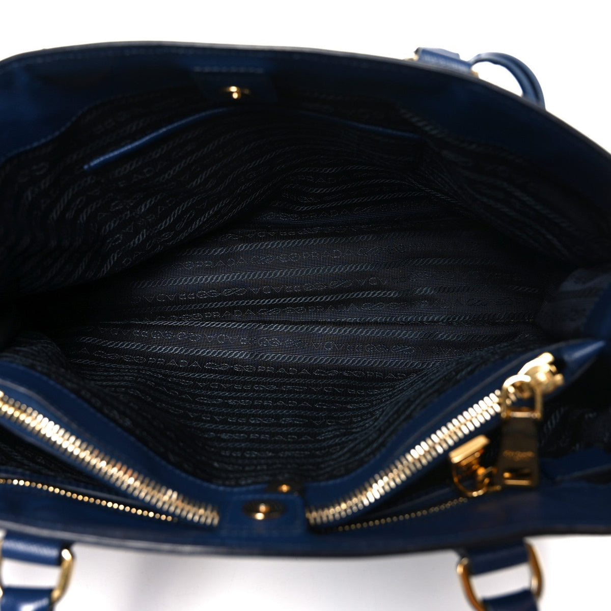 Saffiano Lux Medium Tote Bluette