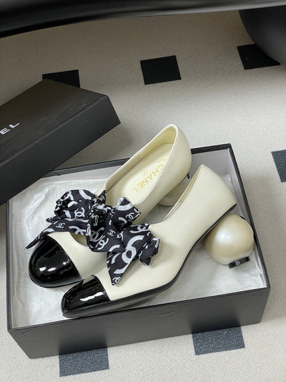 CC 26 Double C Pearl Heel Pump With Silk Ribbon White Sheepskin 593157
