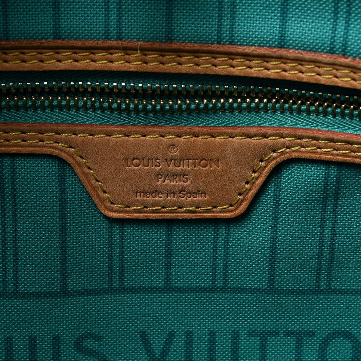 Monogram V Neverfull MM Turquoise