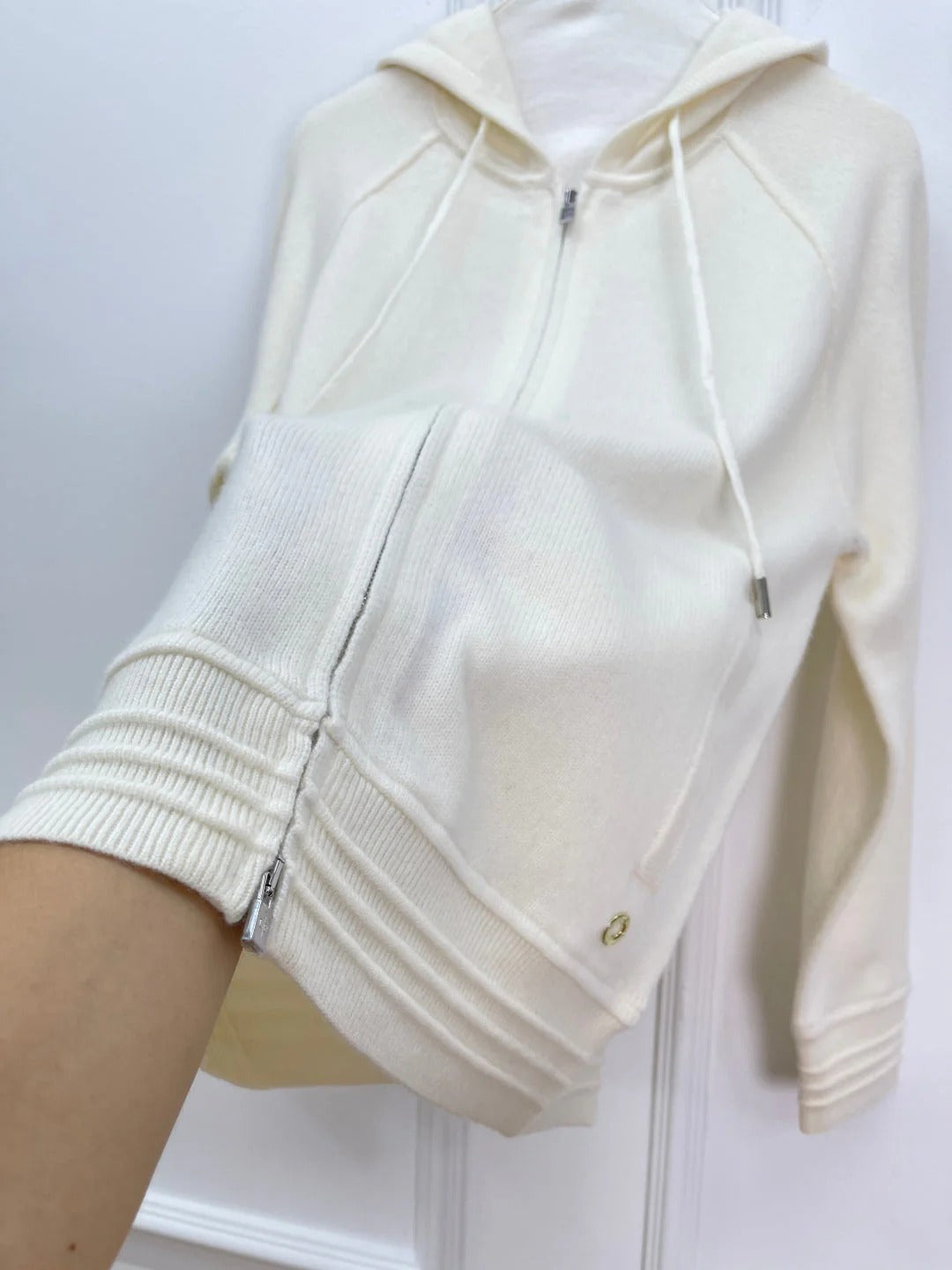 LP HOODED KNIT CARDIGAN STYLE 116
