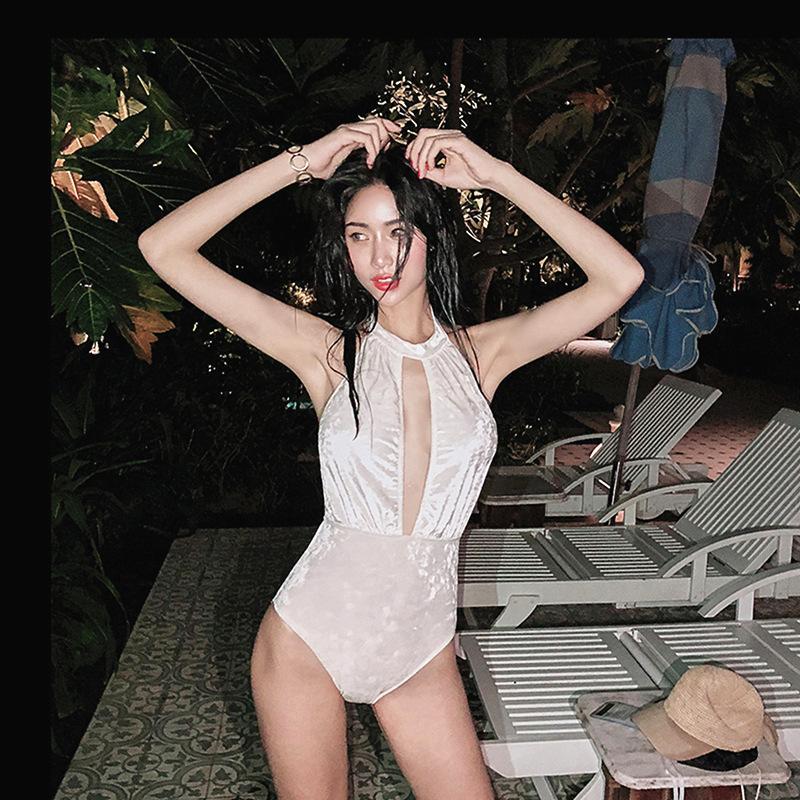 Sexy Pure White Beach Holiday One-Piece Swimsuit