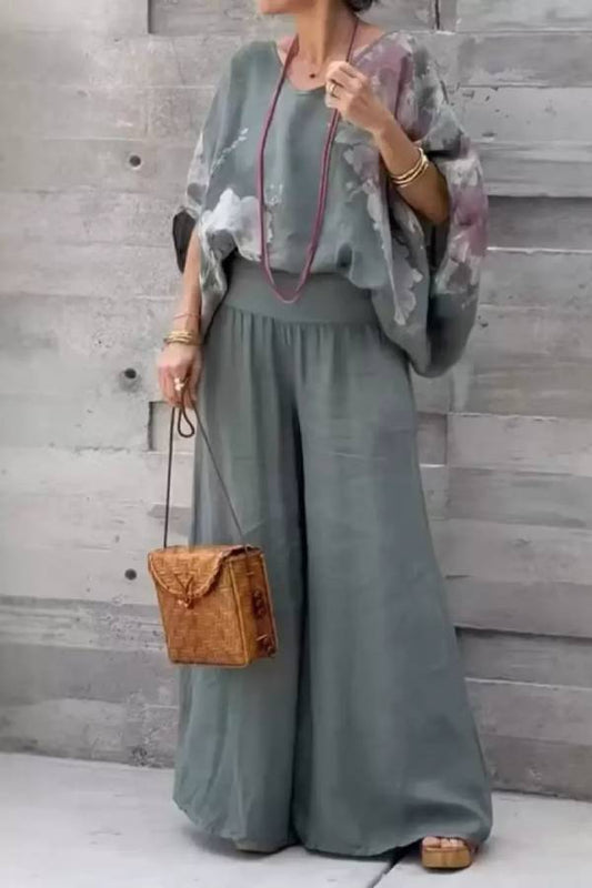 V-neck cotton and linen printed top and trousers casual suit