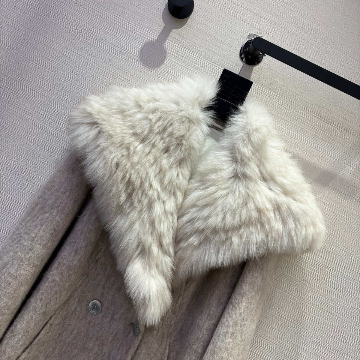 MAX MARA 25S DOUBLE-SIDED CASHMERE COAT WITH FOX FUR COLLAR 171