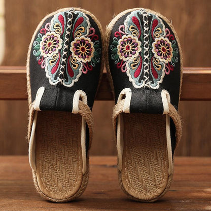 Creative Ethnic Trend Cloth Shoes Women'S Ancient Embroidered Women'S Shoes Hand-Woven Shoes Spread The Supply Explosions
