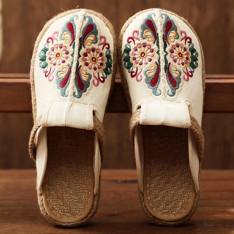 Creative Ethnic Trend Cloth Shoes Women'S Ancient Embroidered Women'S Shoes Hand-Woven Shoes Spread The Supply Explosions