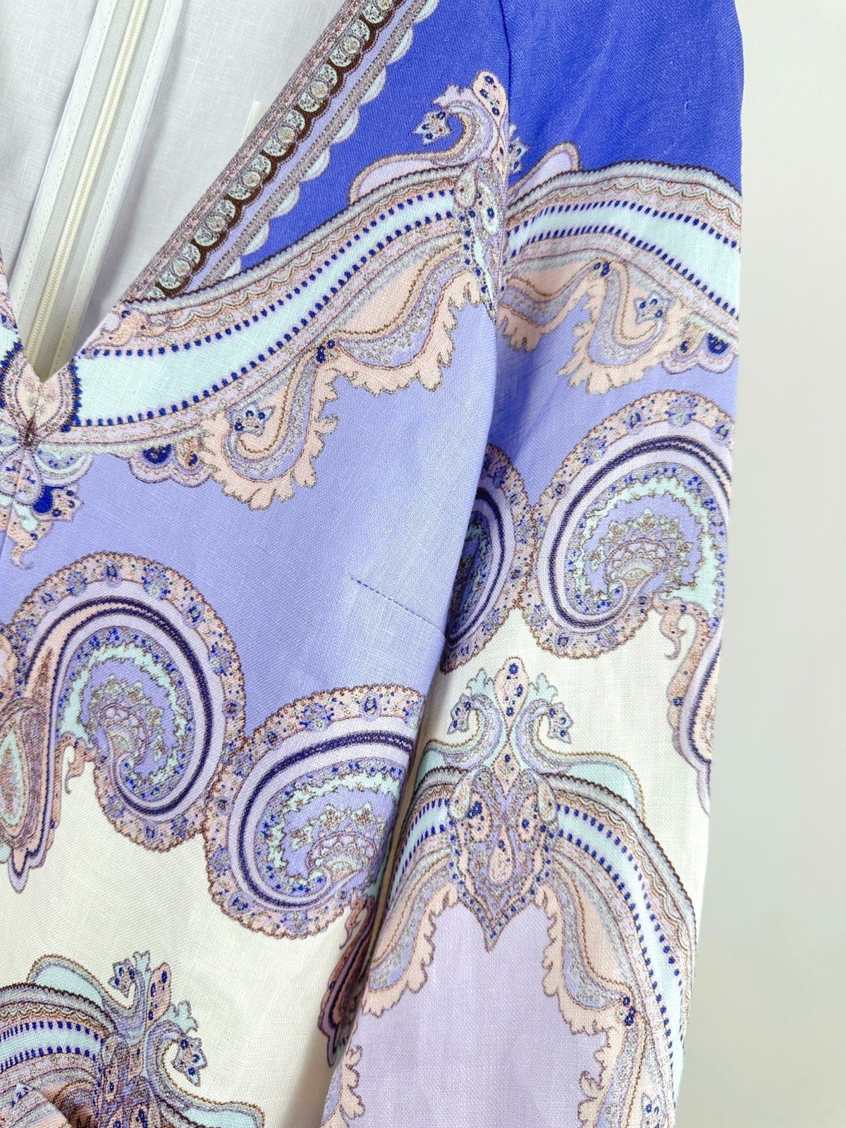 V-NECK PRINTED DRESS BACK ZIPPER